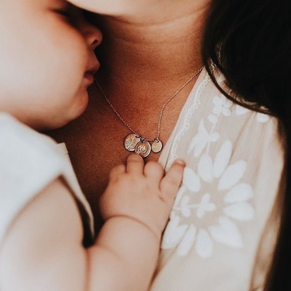 August Poppy Birth Flower Minimal Charm Necklace - Picture 2 of 12